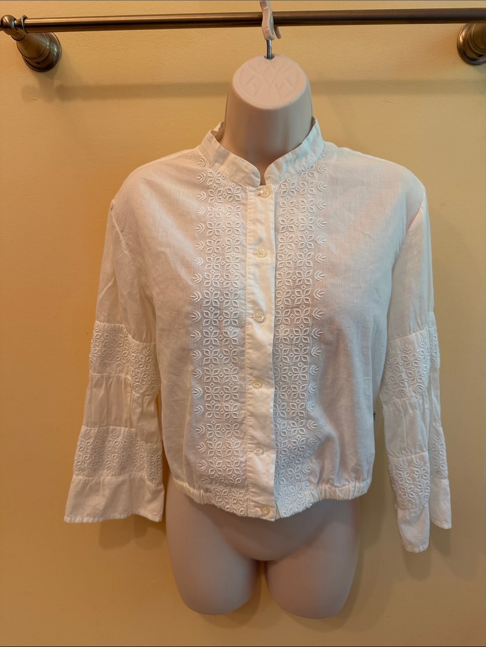 Armani Jeans Vintage Cotton White Embroidered Women's Top 42 8 Short